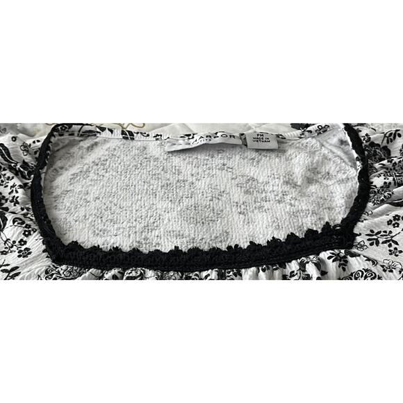 SAG HARBOR SHORT SLV ROUND NECK TUNIC BLOUSE, WOMENS, PM,  BLACK & WHITE FLORAL - Picture 2 of 10